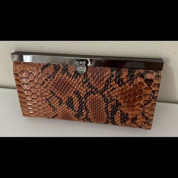 47 Maple Snake Skin Wallet - Picture 3 of 7